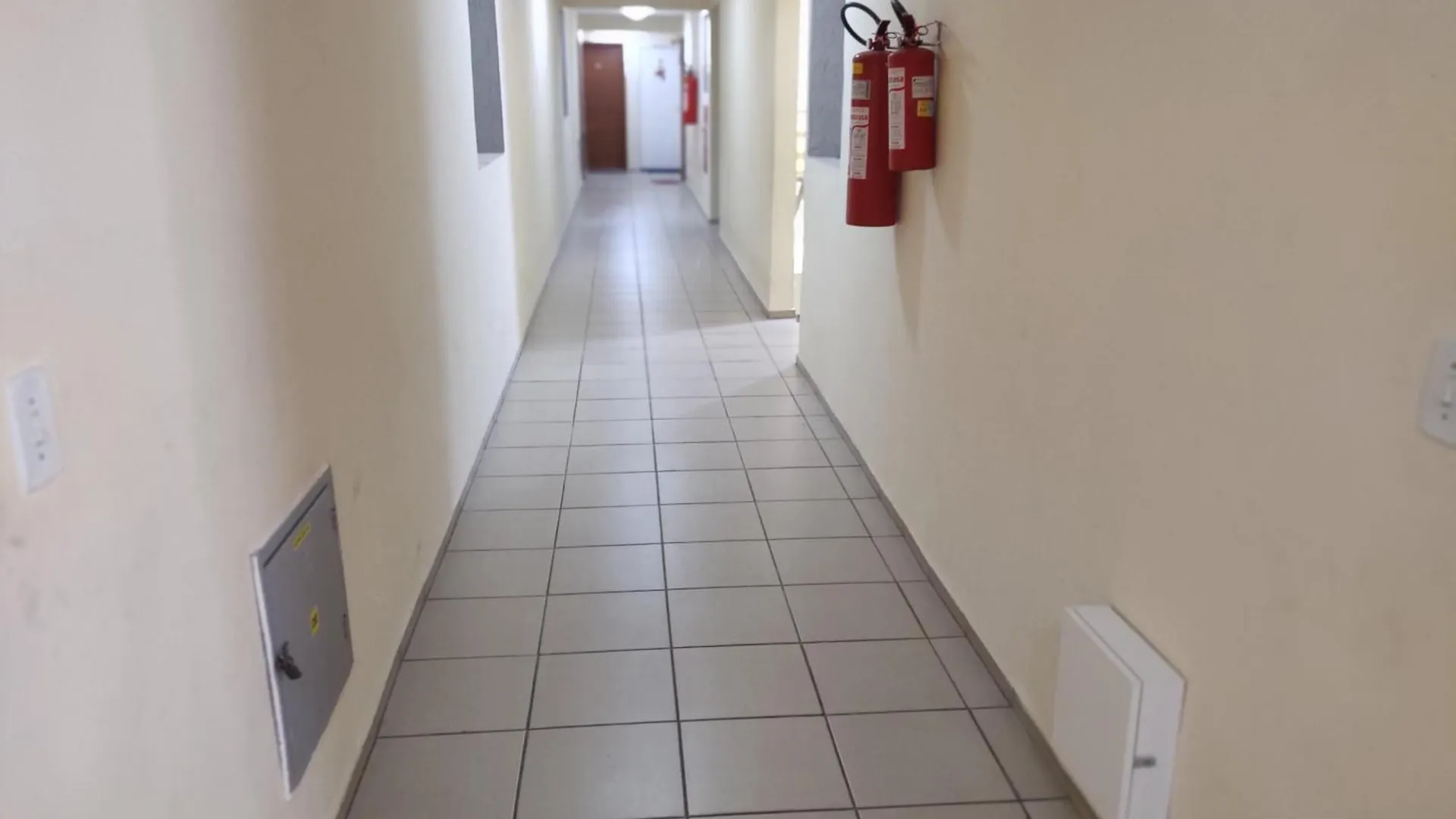 Em Natal, Aptº 2/4 Inteiro Em Condominio Fechado. 0*, Natal